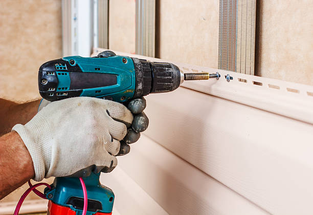 Best Insulated Siding Installation  in Hildale, UT